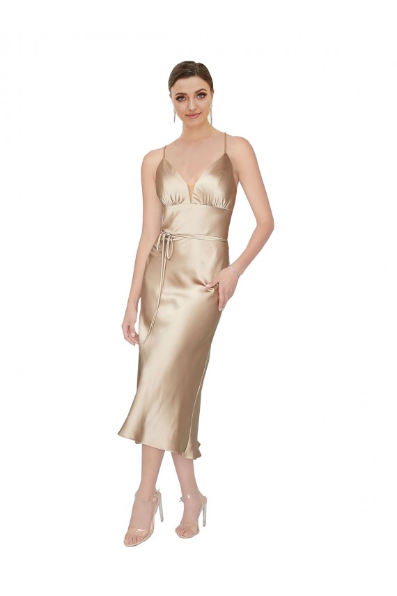 Billigste A-Linien V-Ausschnitt Midi Seidiger Satin Kurze Formale Brautjungfernkleider / Abendkleider / Abiballkleider / Cocktailkleider