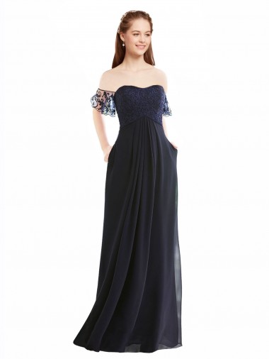 Billigste Dunkelmarine A-Linien Off-Schulter V-Ausschnitt Chiffon Spitze Lange Brautjungfernkleider