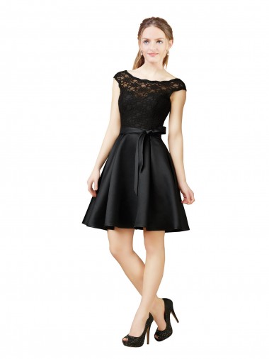 Billigste Schwarz A-Linien Illusion Ausschnitt Knielang Satin Spitze Kurze Brautjungfernkleider / Cocktailkleider / Heimkehr Kleider