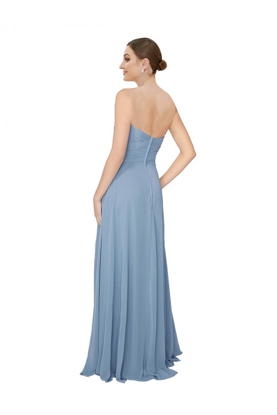 Billigste Staubiges Blau A-Linien Trägerlos Chiffon Lange Brautjungfernkleider
